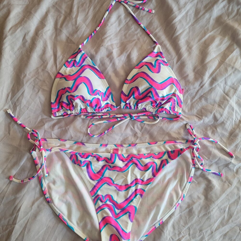 Y2K Women's OP 2-piece bikini bathing Swim suit. New Never Worn!